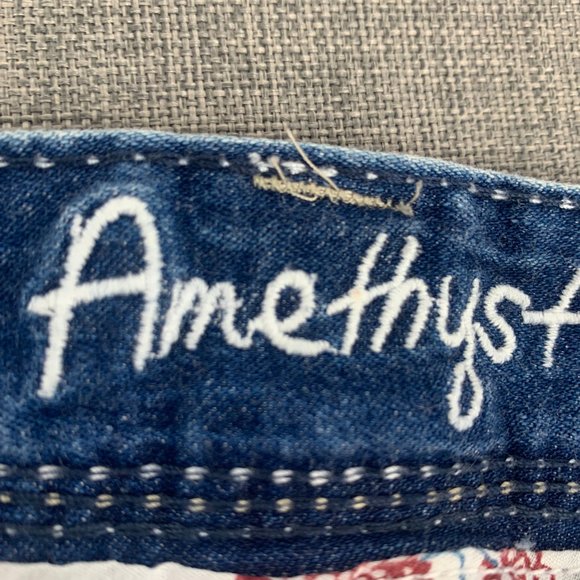 Amethyst Jean Blue Denim Shorts Low Rise Cuffed‎ Acid Washed 98% Cotton Size 3 - Picture 3 of 16